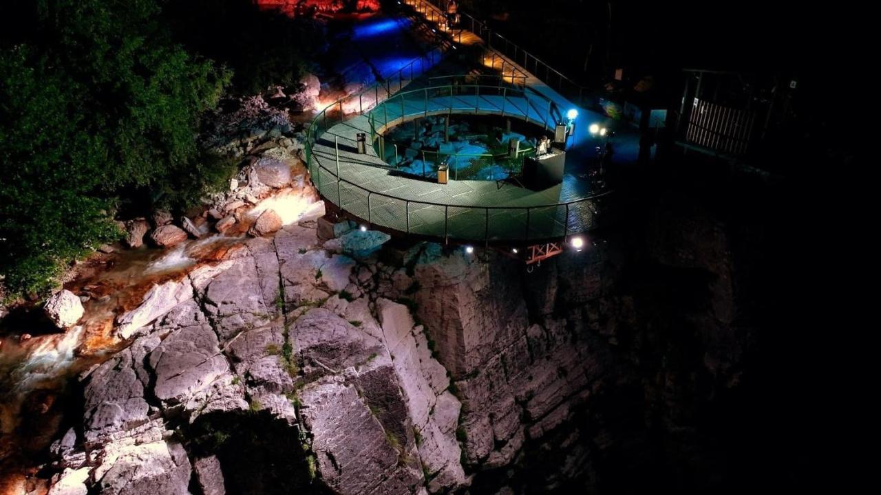 Hotel Okatsia Სასტუმრო Ოკაცია Gordi 外观 照片